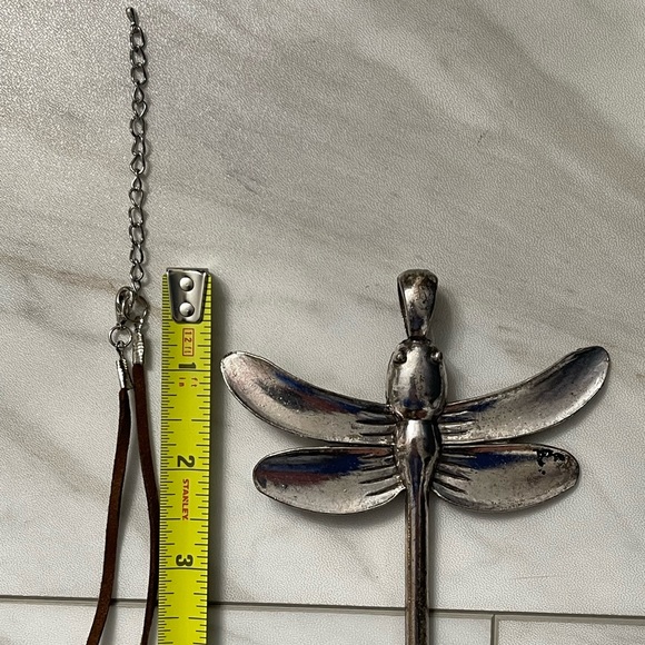 Metal dragonfly pendant. - Picture 9 of 15